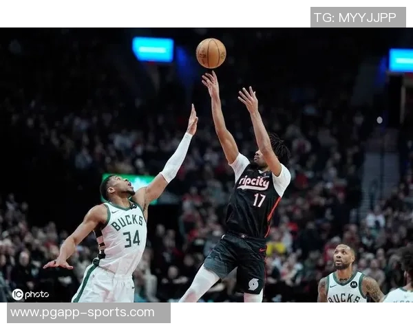 阿夫迪亚再创佳绩砍下30三双追平利拉德并列队史第二位