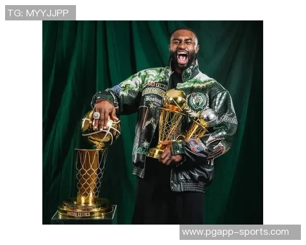 杰伦布朗赛场趣事发际线失守OG球衣遭殃引发球迷热议